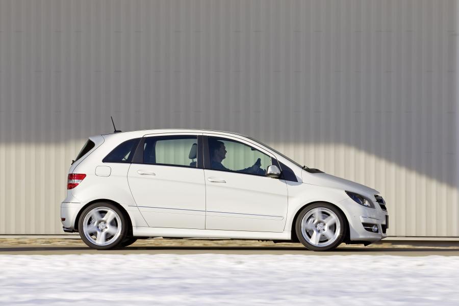  Mercedes-Benz B55 AMG Concept 2010 года  (фото 31 из 46)